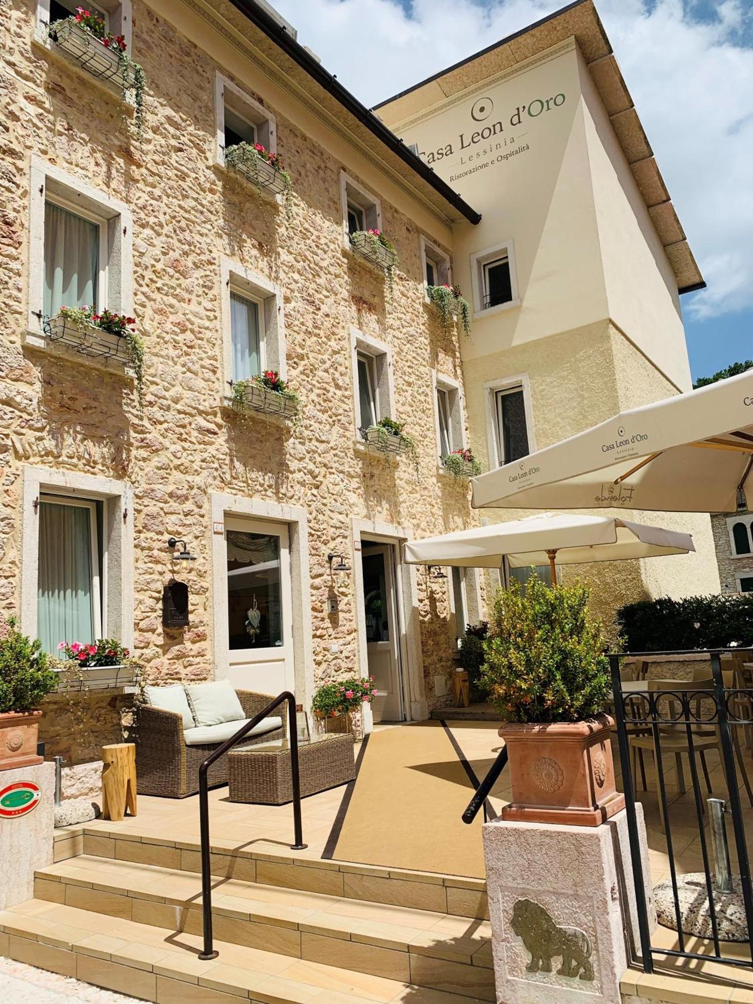 Casa Leon D'Oro Hotell Bosco Chiesanuova Exteriör bild